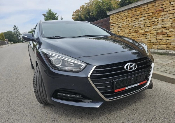 Hyundai i40 cena 44400 przebieg: 92000, rok produkcji 2015 z Lądek-Zdrój małe 631